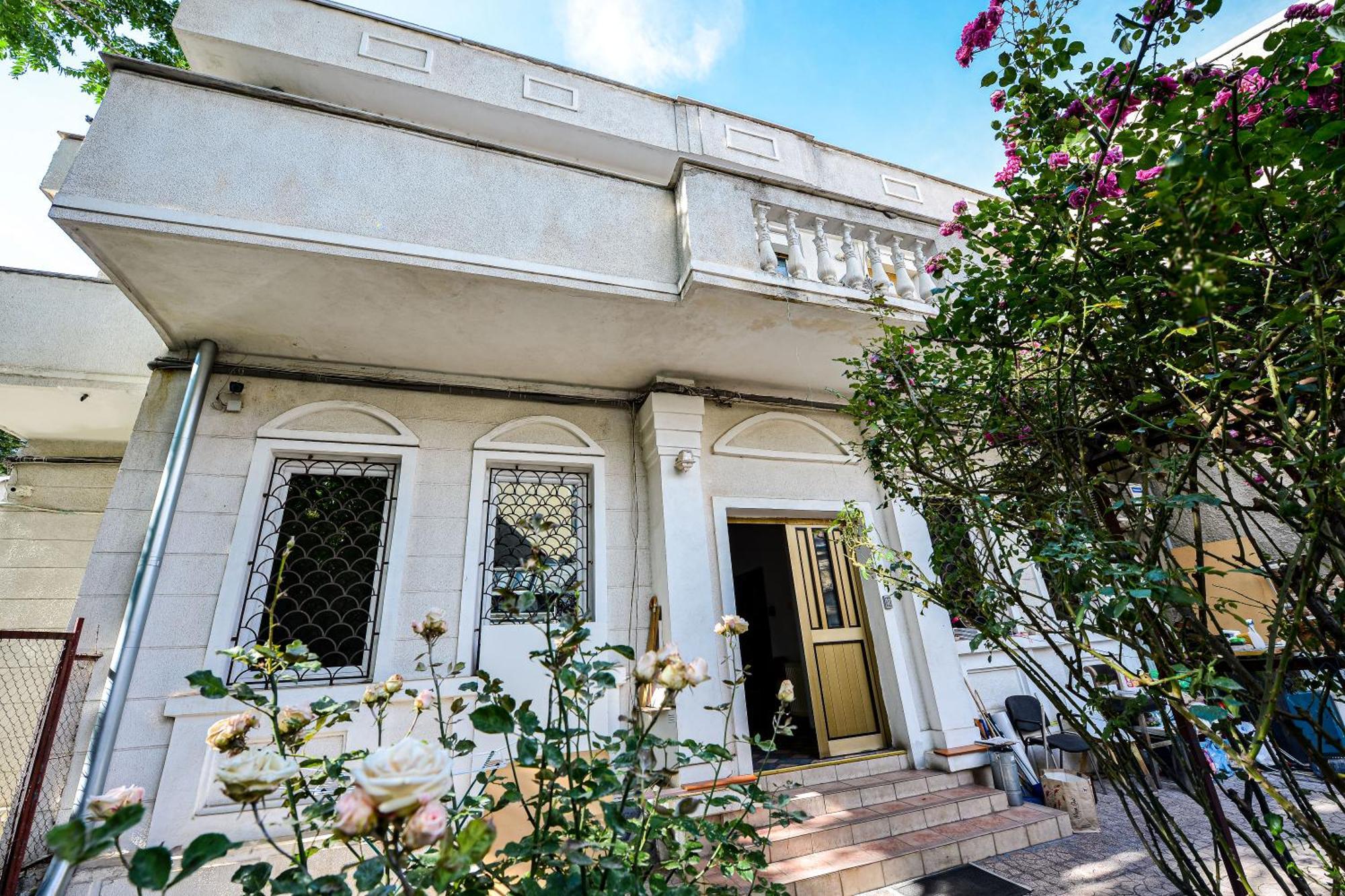 Residenza Di Carbasinni Bucarest Extérieur photo